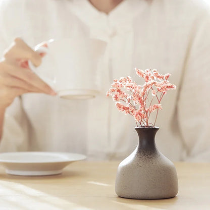 CHANSHOVA Retro Ceramic Small Vase | China Pottery Floral Decorative Container | Modern Home Decor