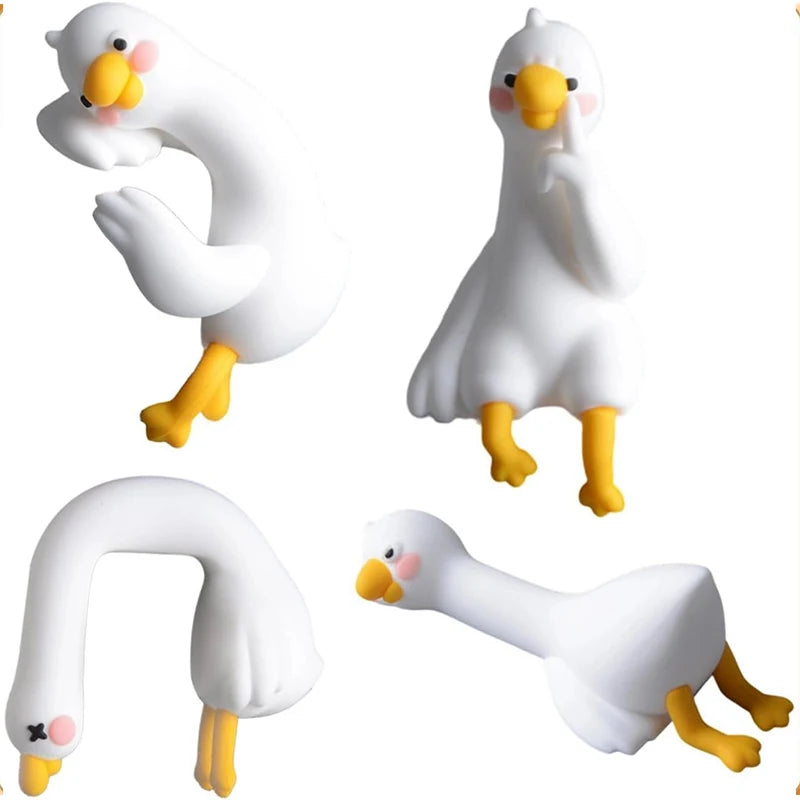 Cute 3D Mini Resin Duck Figurine – Cartoon Animal Desk Decor | Car Dashboard Ornament & Gift Idea