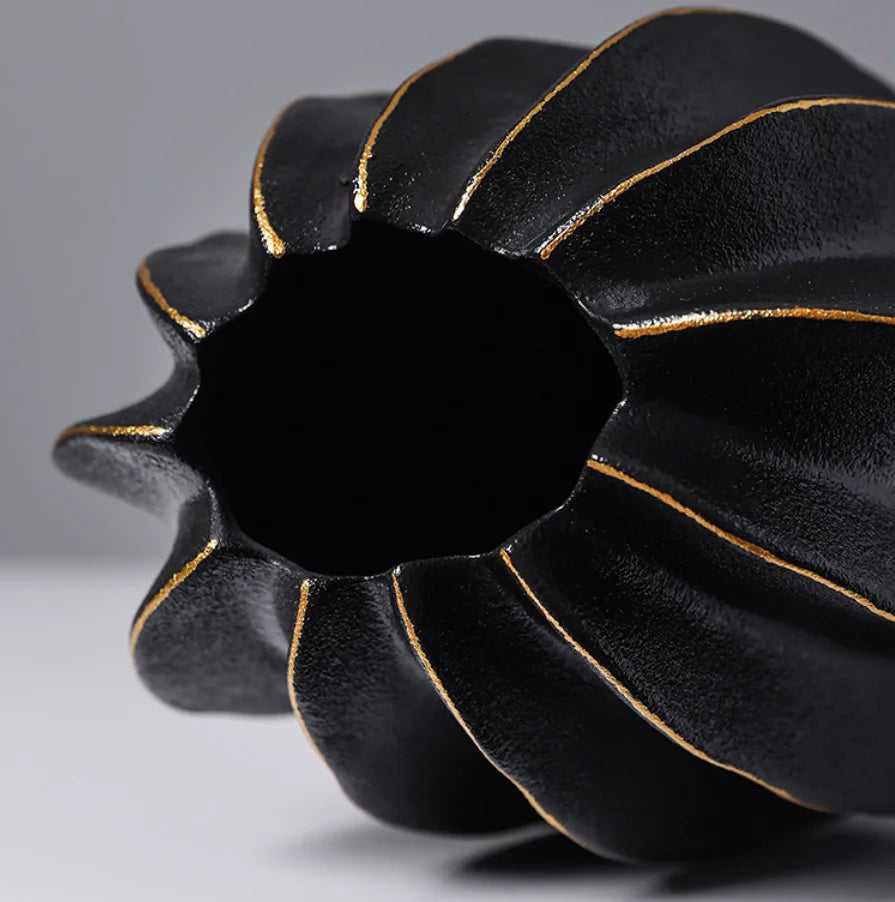 Ceramic Vase | Irregular Coral Wave Petal Shaped Flower Arrangement Decor